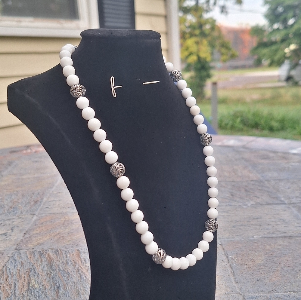 Final price drop-Carolyn Pollack Retired Relios 16"-18" White Agate Necklace - Picture 5 of 12